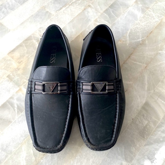 Guess mens  loafers - Picture 1 of 3